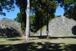 2602_06_Yaxha_SeverniAVychodniPyramida