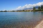 Jezero Issyk Kul v Čolpon Ata