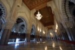Interiér mešity Hassana II v Casablance
