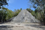 Temple Of Nohoch Mul v Cobá