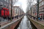 Čtvrť červených luceren v Amsterdamu