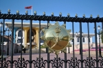 Muscat - Alam Palace a sultánův erb